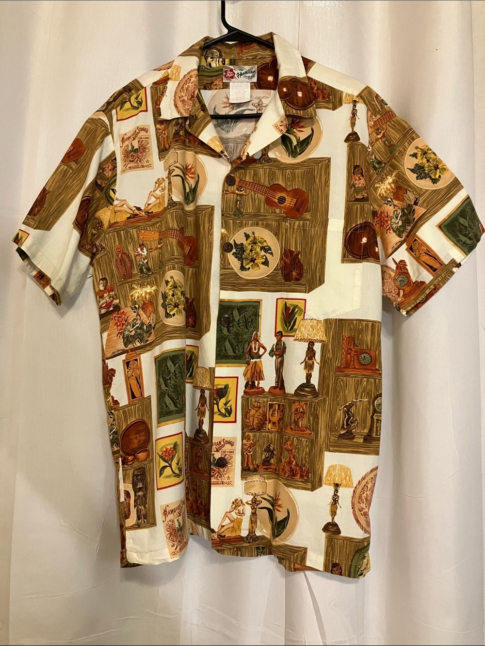Hilo Hattie Vintage Hawaiian Shirt Cream with Brown & Green Vintage Motif